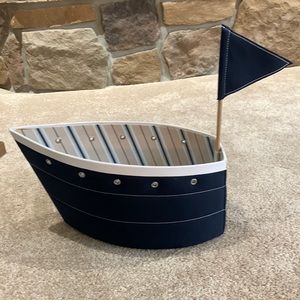 Pottery Barn kids - sailboat caddy